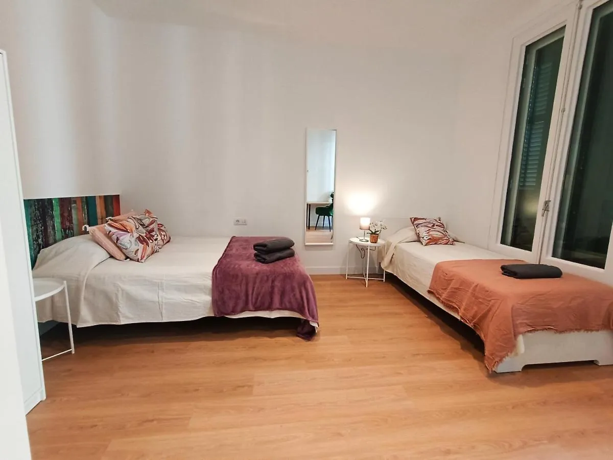 Hostel By Universitat Rooms Barcelona Spain