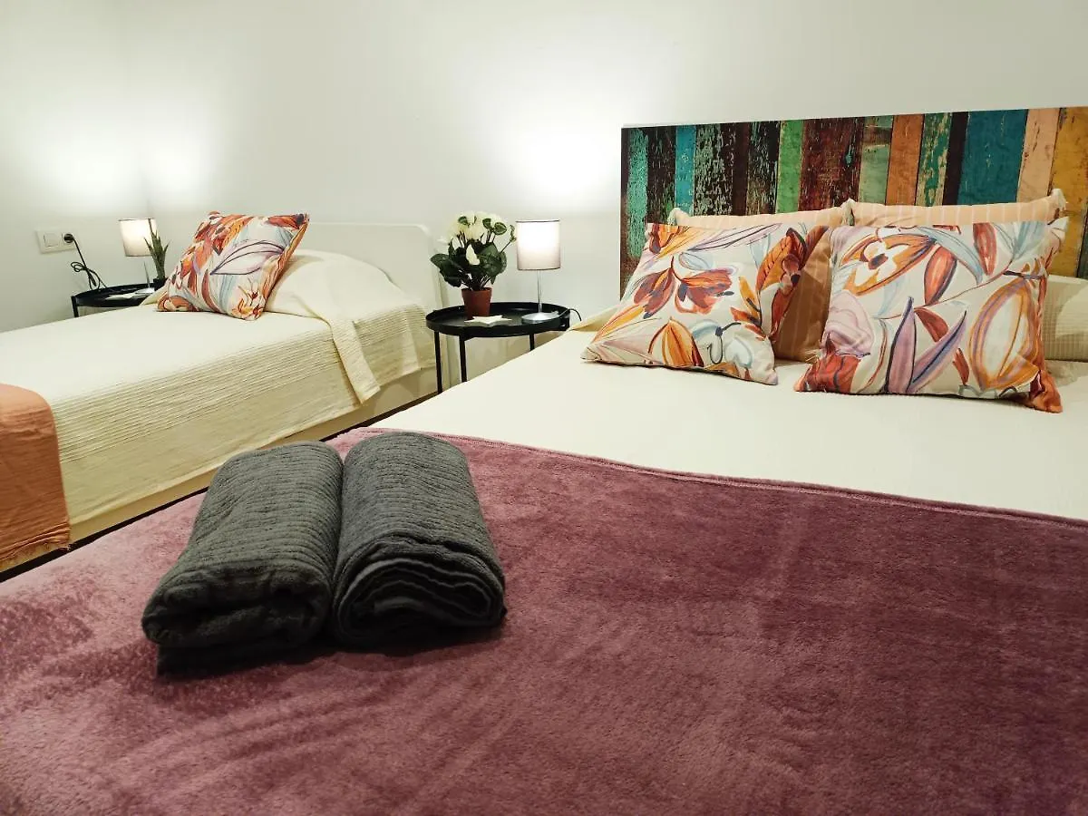 Hostal By Universitat Rooms Barcelona