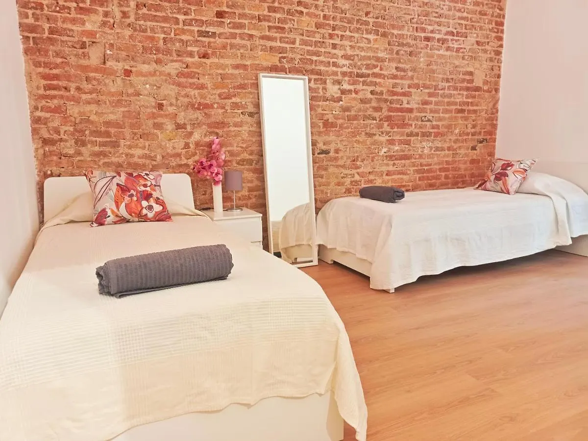 By Universitat Rooms Barcelona